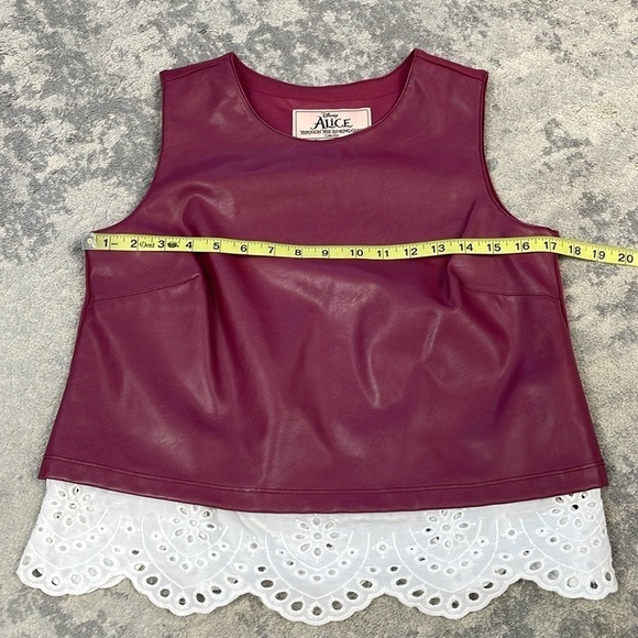 Disney G Giuliana Alice Through The Looking Glass Faux Leather Eyelet Lace Top - Picture 4 of 7